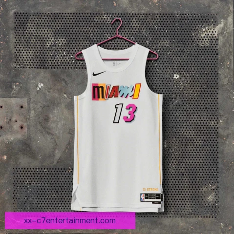 迈阿密热火中路直塞制造单刀：一击致命得分